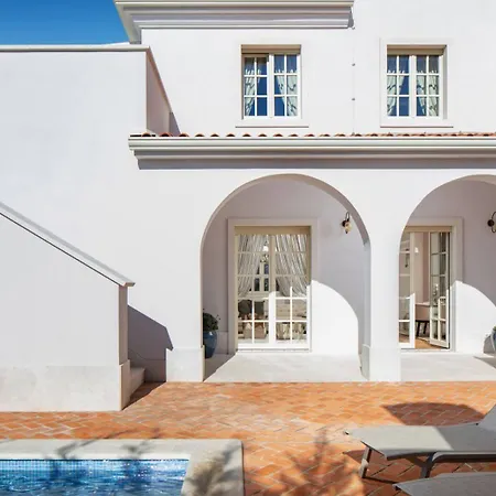 Luxury Claretta Near Porec For 8 People With Sea View & Pet Friendly Villa